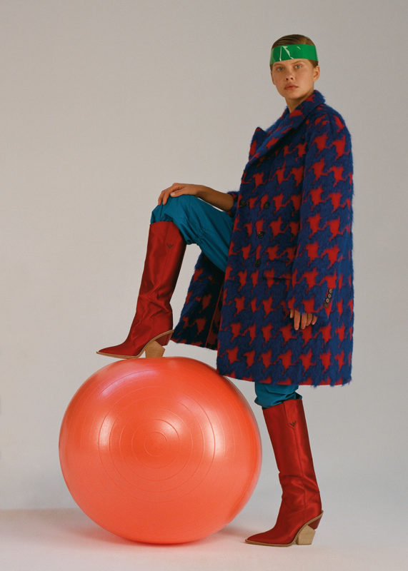 COAT ERMANNO SCERVINO, TROUSERS DIRK BIKKEMBERGS, BOOTS FENDI GUILLAUME 04