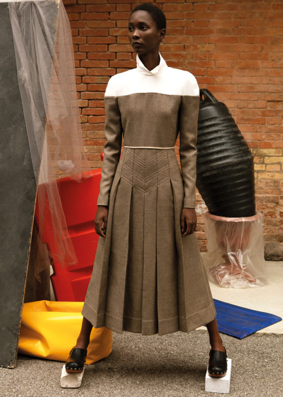 DRESS FENDI, CLOGS DIOR LORENZO VITTURI 05
