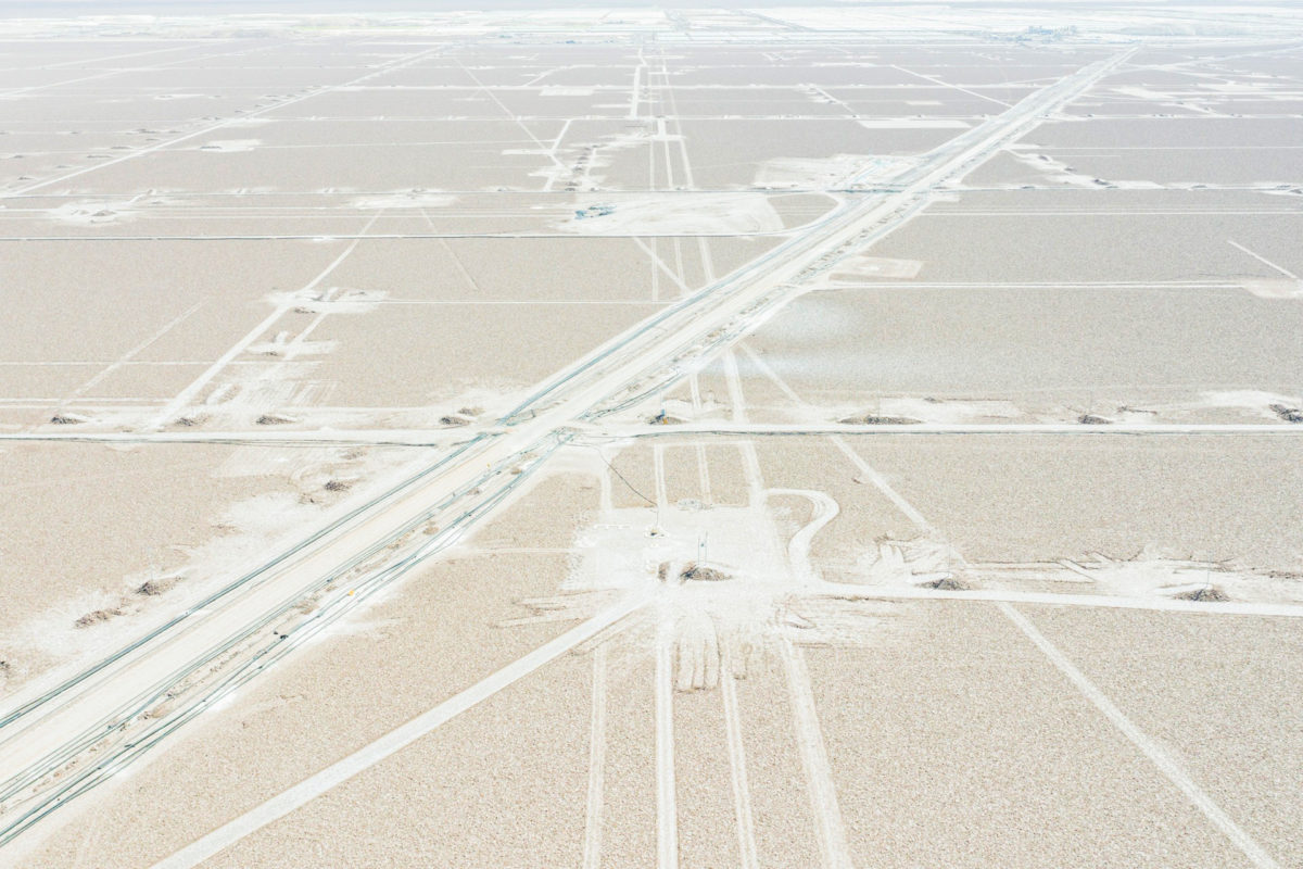 WEB ignant photography marco szegers water mining exodus 01