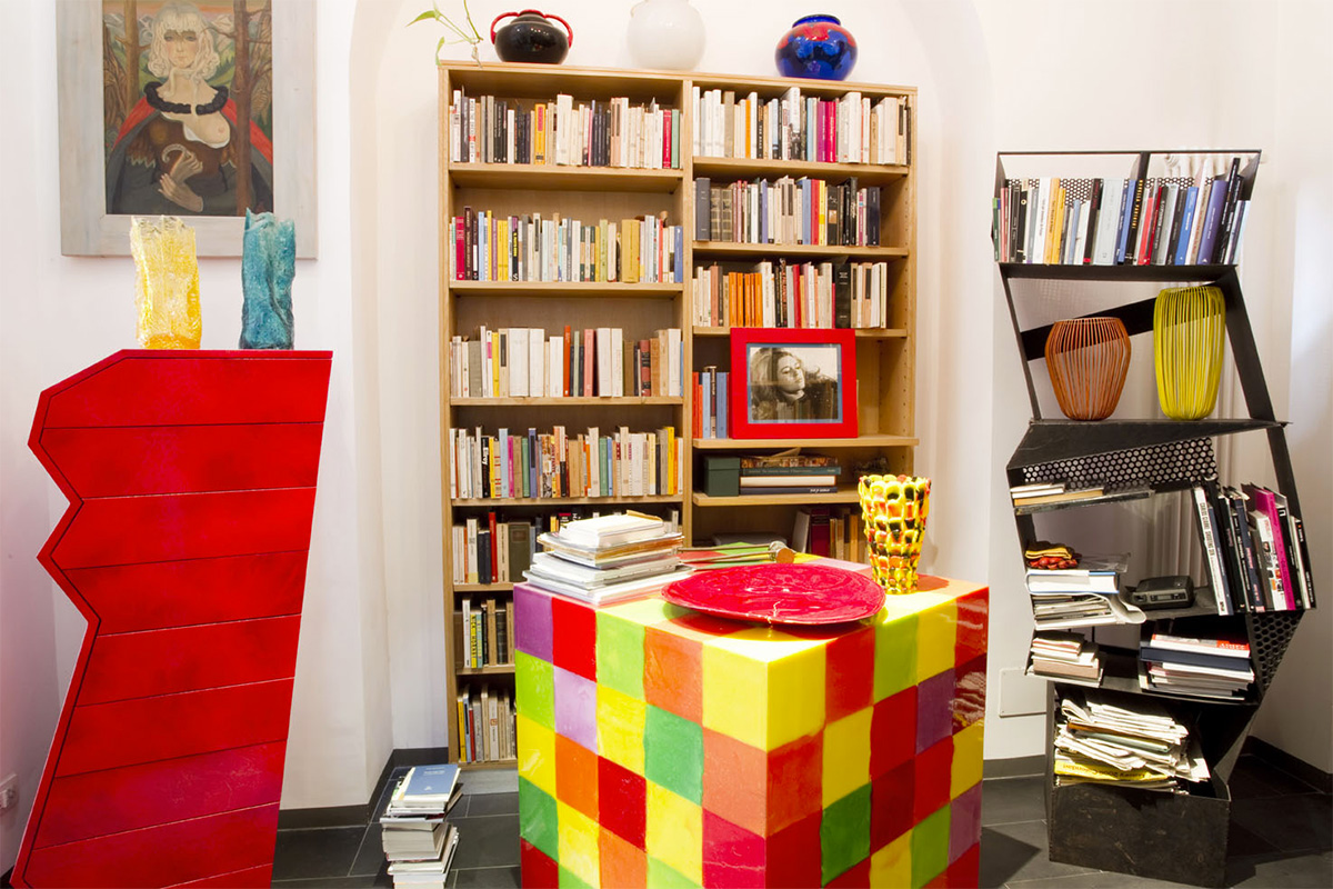 Lo studio di Mughini. Immagine Marco Anelli