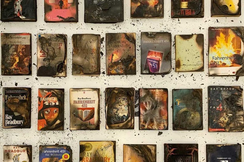 Fahrenheit 451