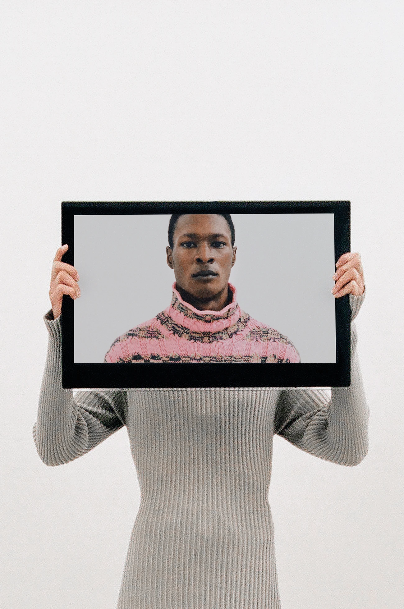 In-dividuo, top stylist’s own, knitwear Dior Men