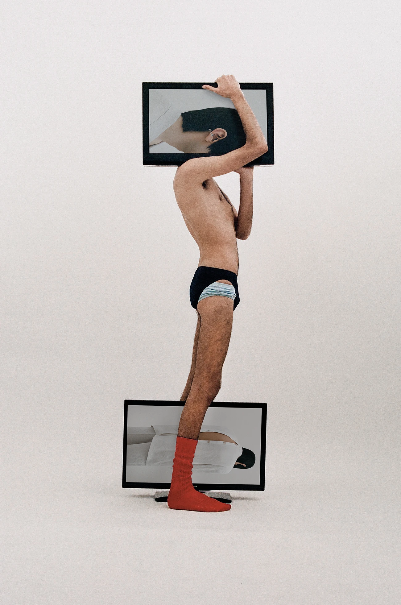 In-dividuo, underwear stylist’s own, socks Fendi, piercing D’heygere top Grifoni, in the screen jacket and pants Fendi