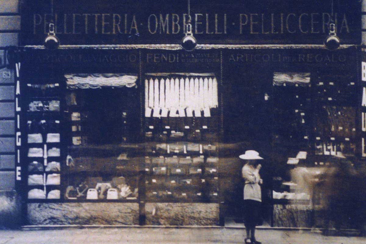 First Original Store in Rome via del Plebiscito Fendi