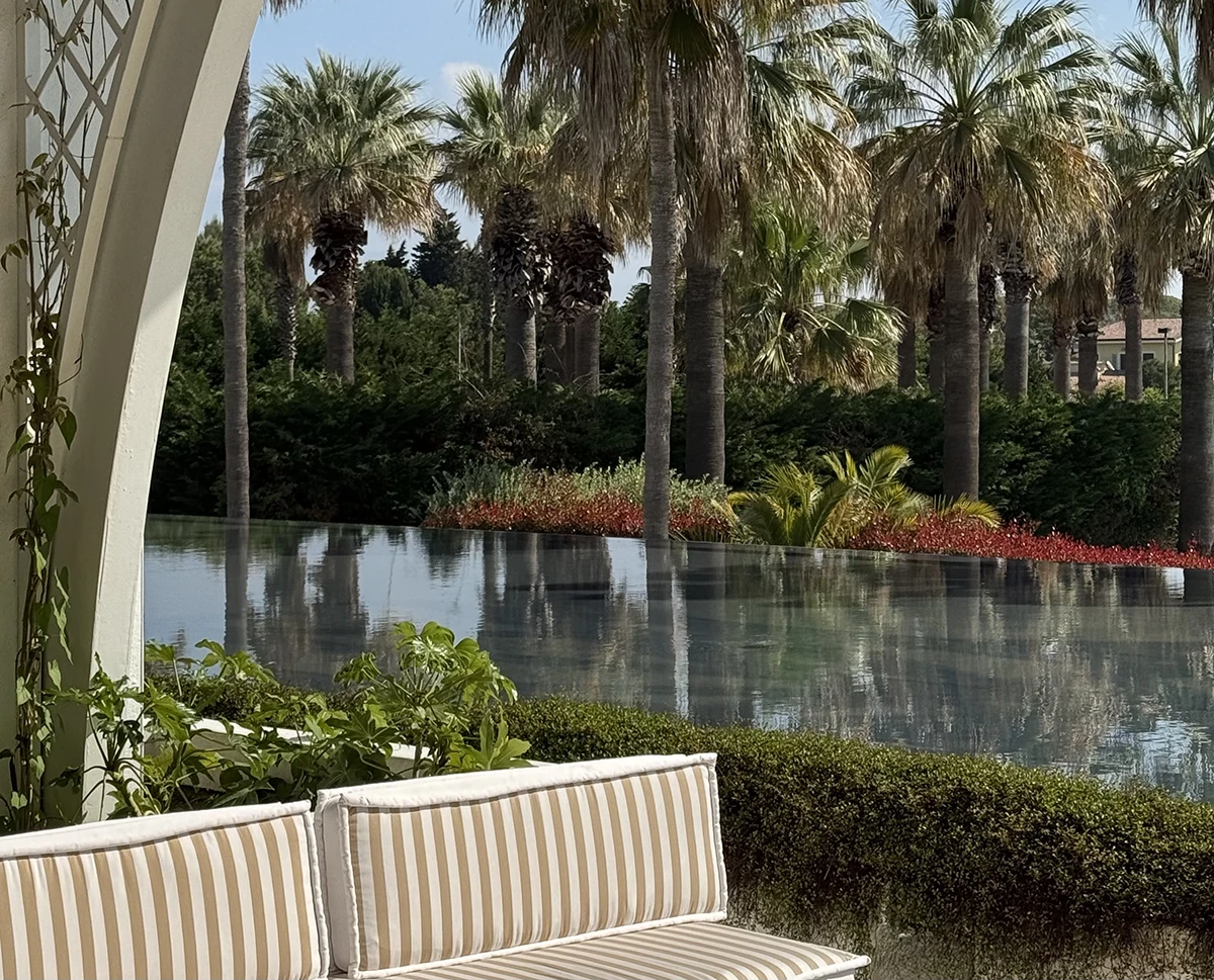 Savoy Beach HotelSavoy Beach Hotel