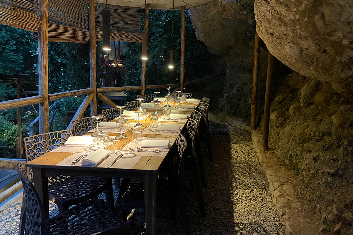 the dinner table at Osteria Candalla