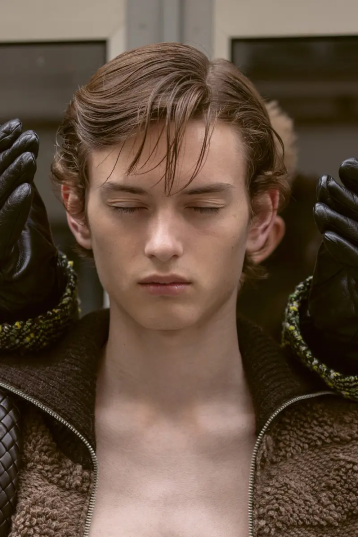 Gloves, jumper all Bottega Veneta. Photography Winter Vandenbrink, styling Niki Pauls