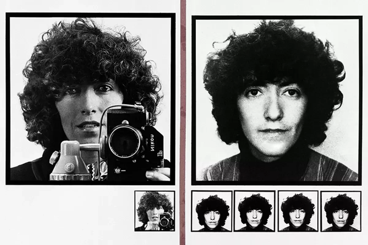Poala Mattioli con la sua macchina fotografica, autoritratto