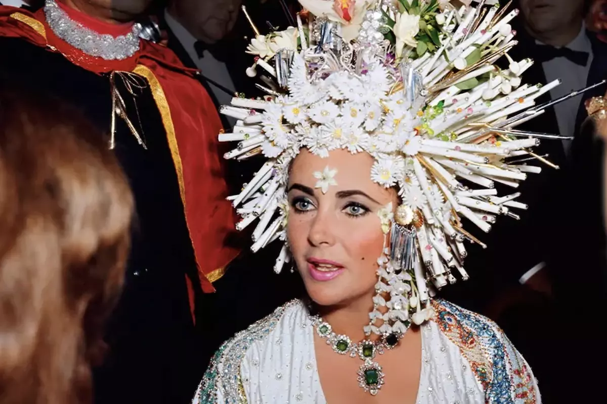Elizabeth Taylor, Bal de Beistegui