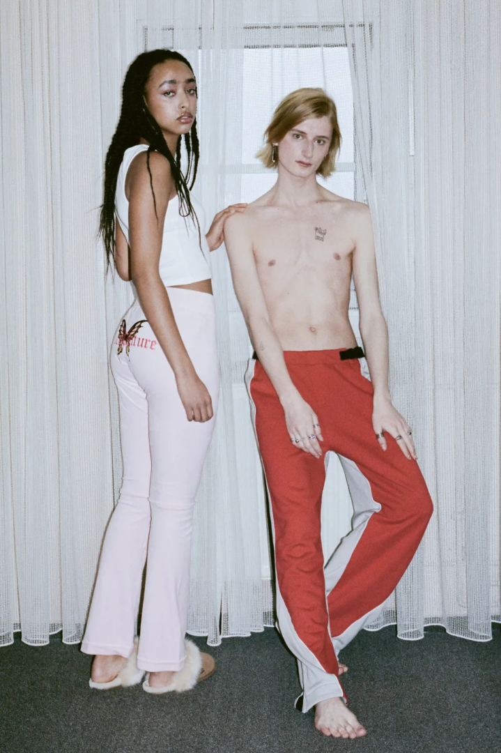 tank top VON DUTCH, pants JUICY COUTURE, slippers UGG; pants ICEBERG, jewelry models own