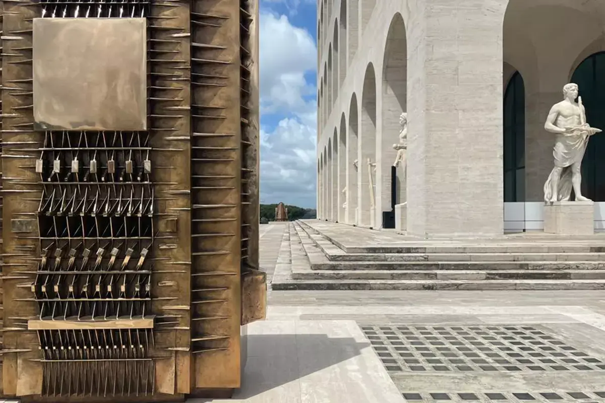 Arnaldo Pomodoro, Il grande teatro delle civiltà, macchine sceniche per le Orestiadi del 1983