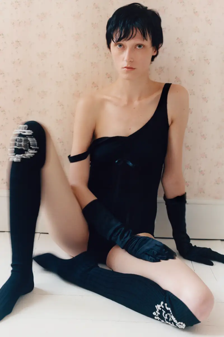 bodysuit and socks SIMONE ROCHA, gloves stylist's own