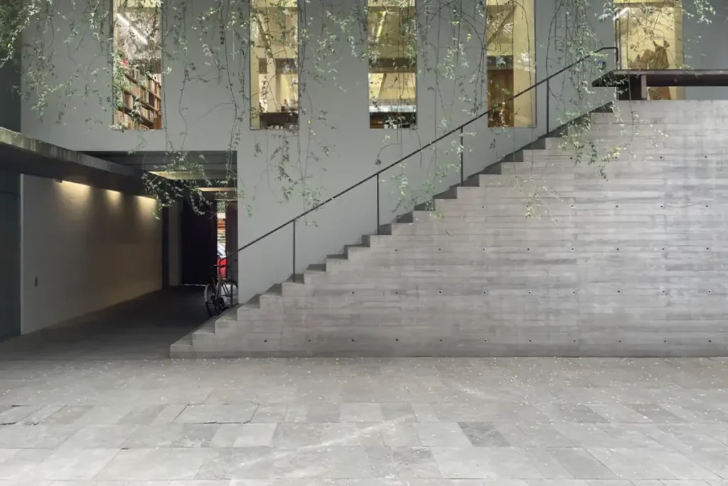 Polished cement floors and concrete walls characterize the space of Kurimanzutto gallery, Mexico City
