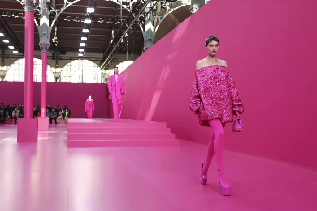 Lampoon, Valentino runway at Paris Fashion Week. Fall Winter 2022 – 2023