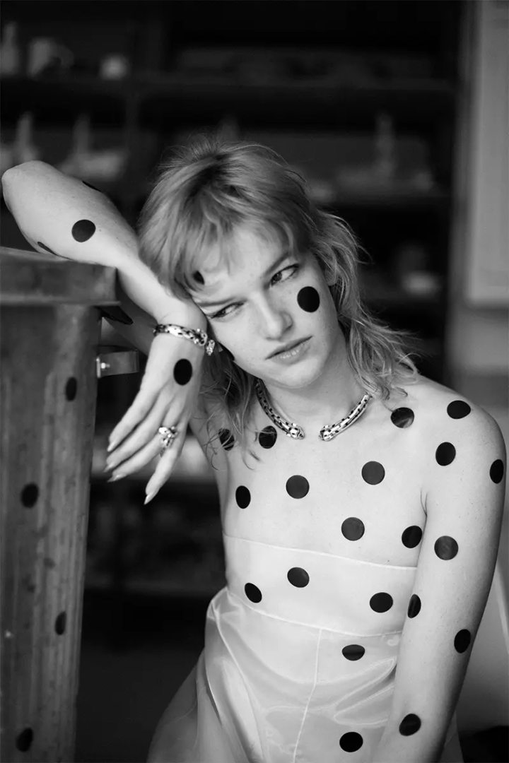 Angèl Metzger wearing dress Fendi, necklace, bracelet and ring Cartier Panthère collection.Photography Victor Hanen Evseevitch, styling Julia Jezequiel