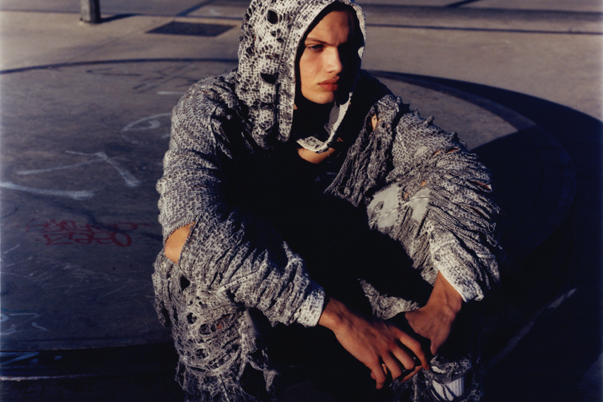 Lampoon, Hoodie and denim Diesel. Photography Aurora Troise, styling Francesca Cavalcante