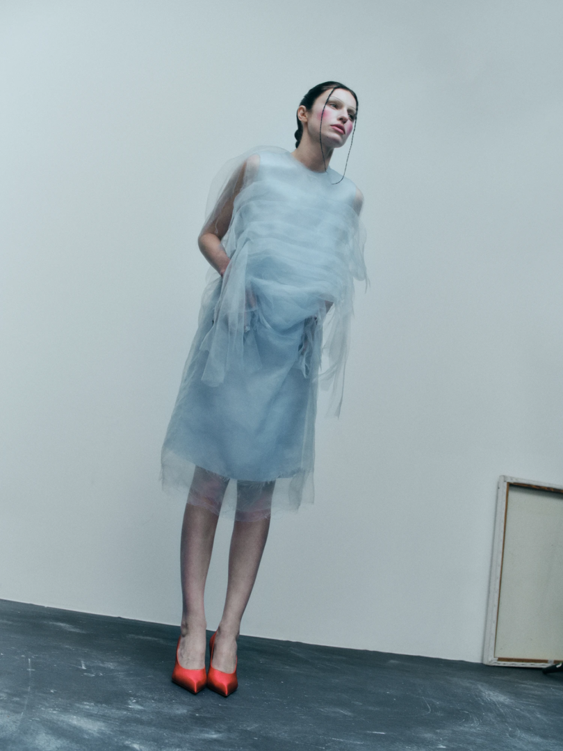 Lampoon 29, Tali Lennox wears Prada, photography Olivia Malone