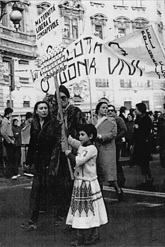 Miuccia Praada during a nonviolent protest pro women rights in ’70