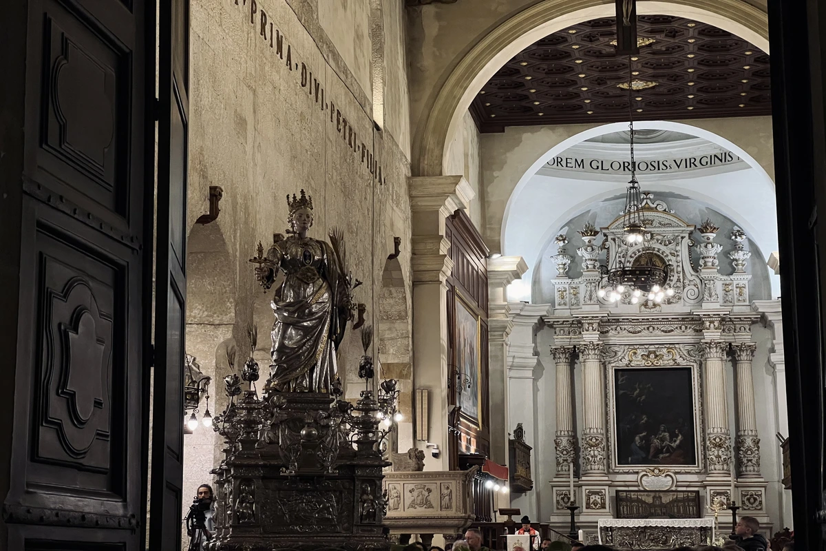 Il simulacro di Santa Lucia, la statua argentea nel Duomo di Siracusa