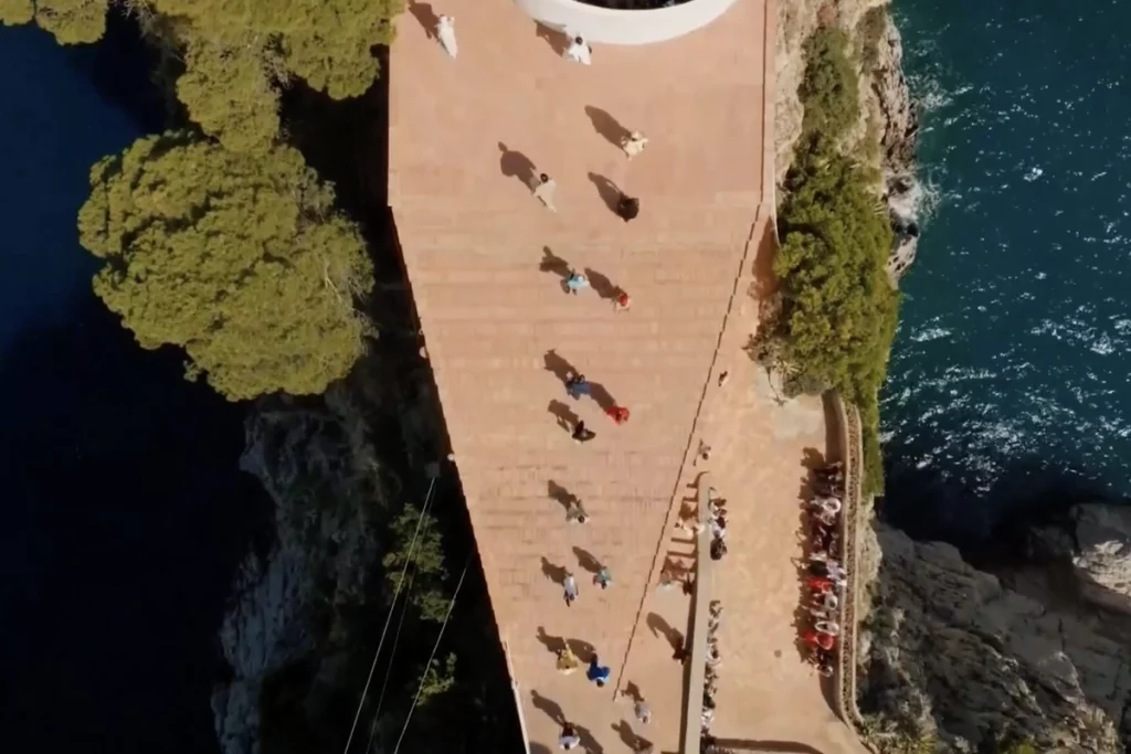 Jacquemus – Villa Malaparte vista dall_alto