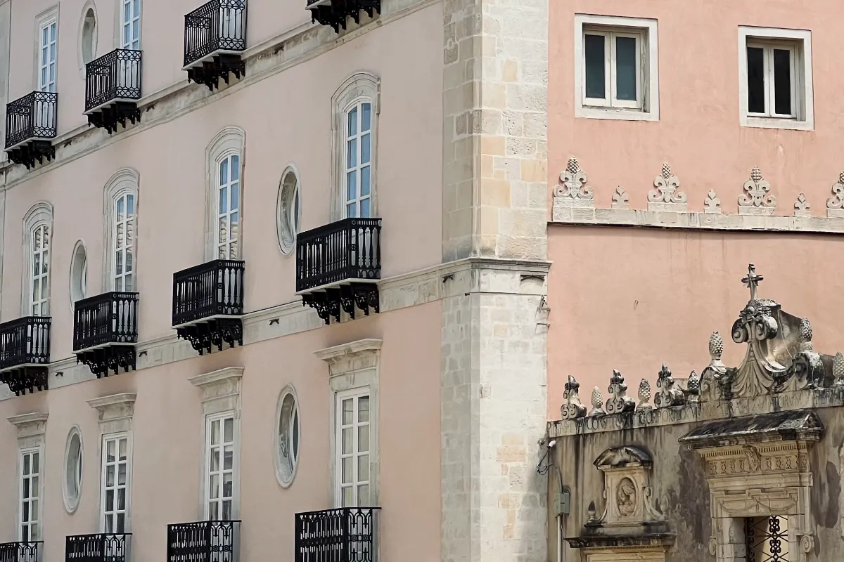 Palazzo Artemide, Ortigia – la facciata su via Minerva