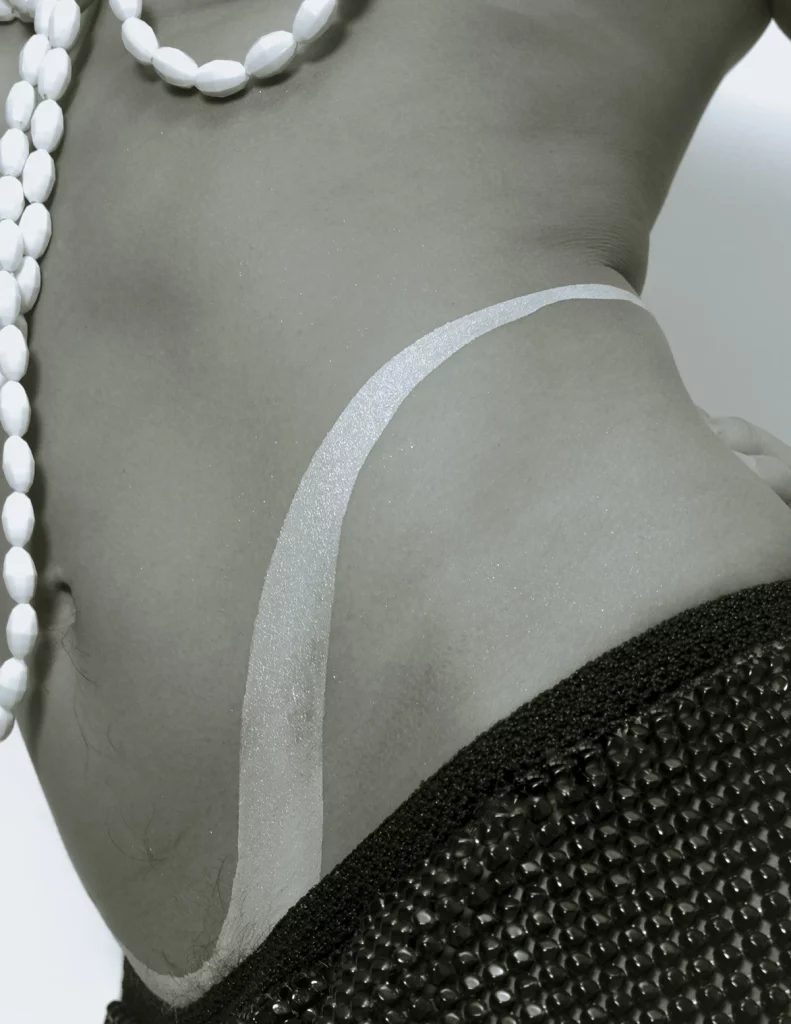 Belén wearing skirt and top T Label. Photography Debora Brune, styling Sandra Solé