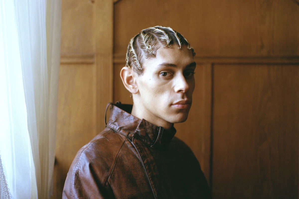 Gavriel wears jacket Ximon Lee. Photography Frederik Rüegger, styling Léon C. Romeike