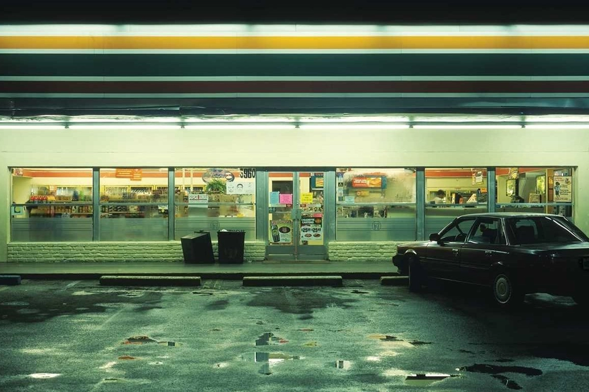 Convenience store of Miami (ph. Harlan Erskine - cover di Ohio, Stephen Markley)
