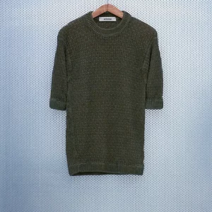 Hemp knitwear t-shirt Garter stitch PRT.010.211 Three-quarter sleeves t-shirt, three-dimensional knitwear and experimental weaving with hemp yarns, updating the traditional Garter stitch on a contemporary textile Front