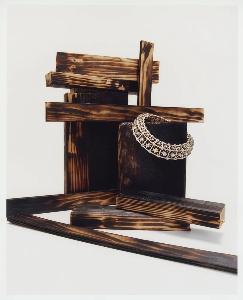 platinum and yellow gold Victoire necklace with diamonds , Awakened Minds collection, Louis Vuitton High Jewelry