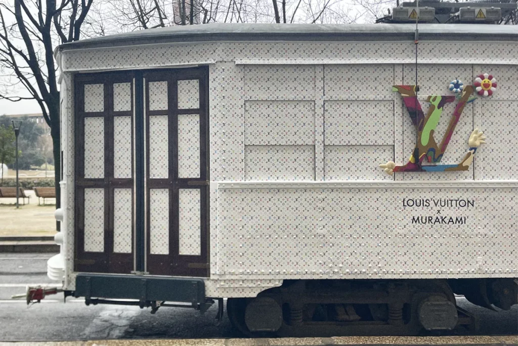 Louis Vuitton tram milano monogram Murakami
