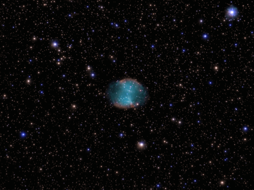 M27 – Dumbbell Nebula - credit UNISTELLAR, Emmanuel Marchal