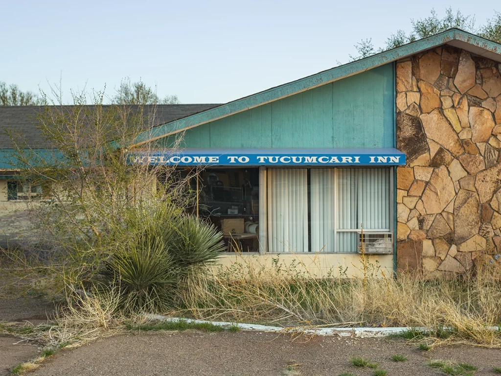 Motel in Tucumcari, (c) Robin de Puy