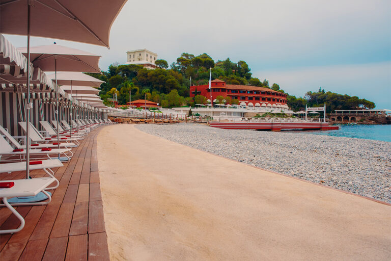 00/08 Chanel Cruise 2022 2023 - Lampoon fashion review