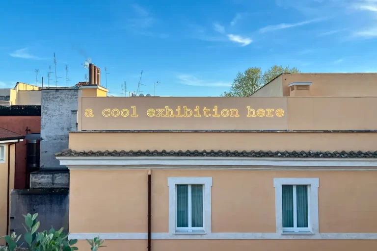 A cool exhibition here|||||||Dettaglio degli interni di una delle camere di Palazzo Ripetta|