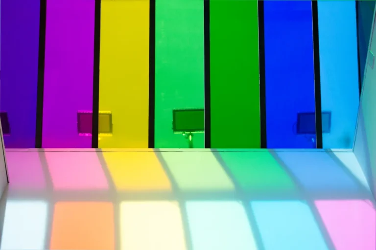 Lampoon Amplifying the dreamlike effect of the urban forest created by Zerbini is the application of some colored sheets