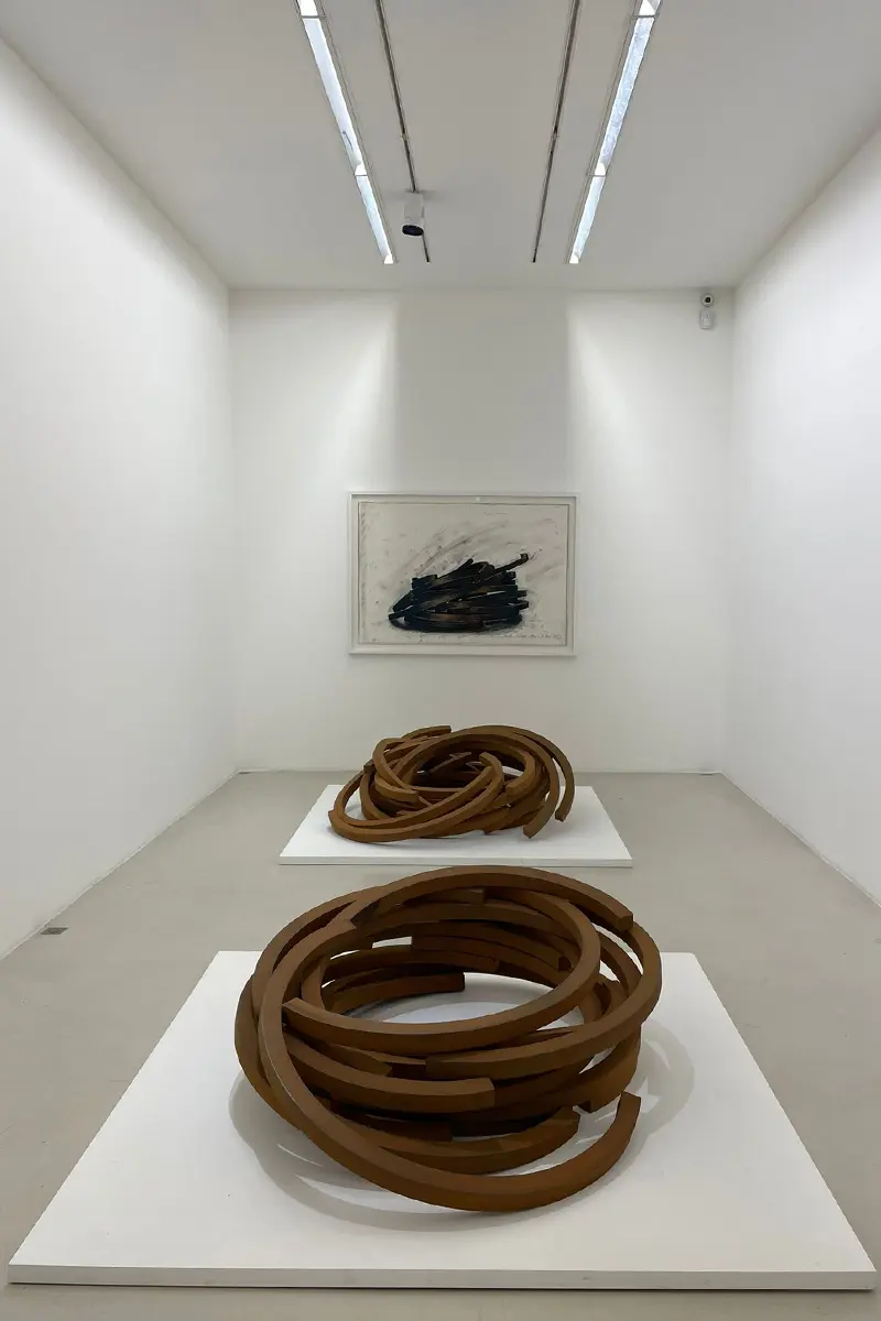 Bernar Venet on display at Perrotin in Paris