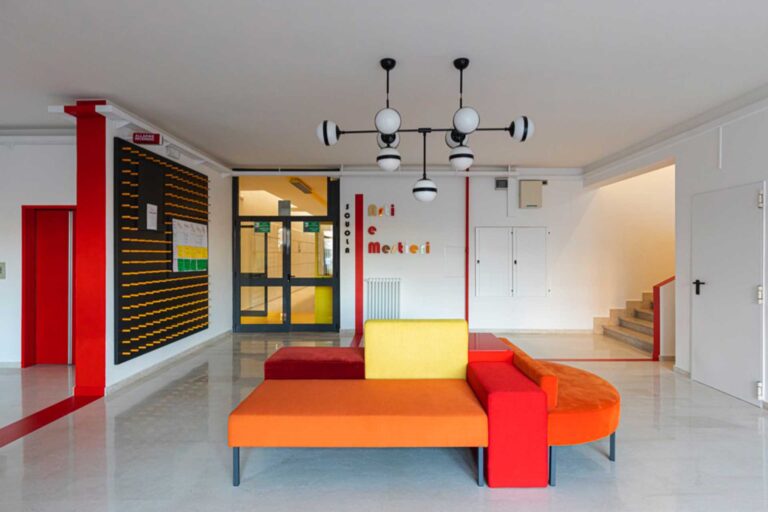 Bulgari’s in-house Interior Design team worked on the realization of the ‘Punto Luce delle Arti’