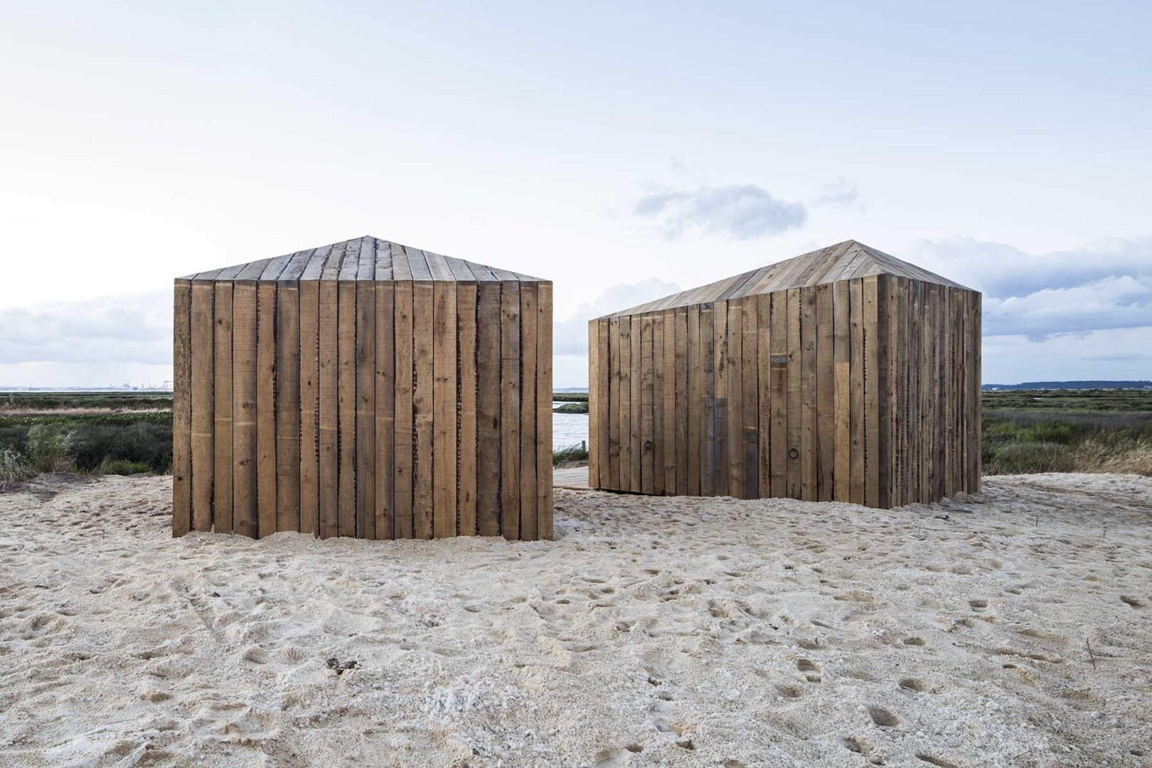Cabanas No Rio-Aires Mateus