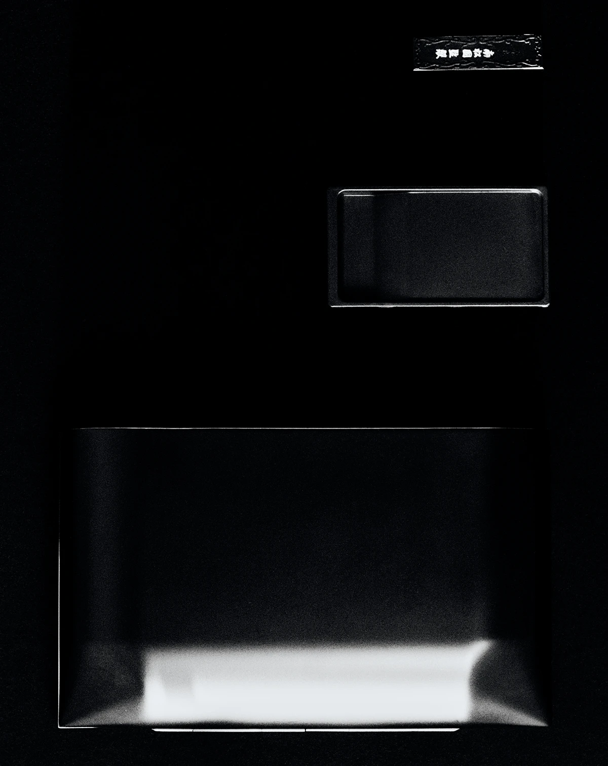 Clutch bag Rick Owens. Photography Eduard Sánchez Ribot