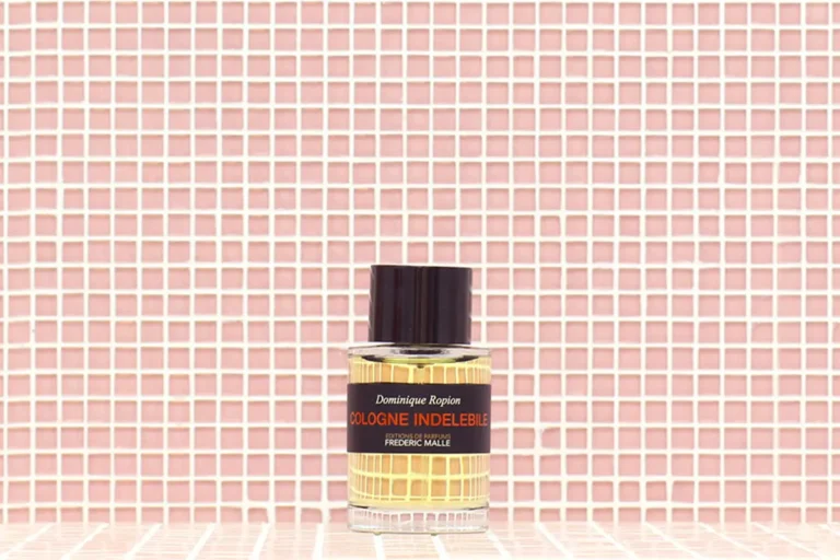 Cologne Indélébile front zoom