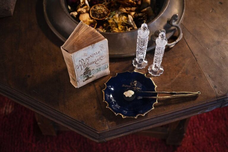 Dettagli nello showroom di Sileno Cheloni|