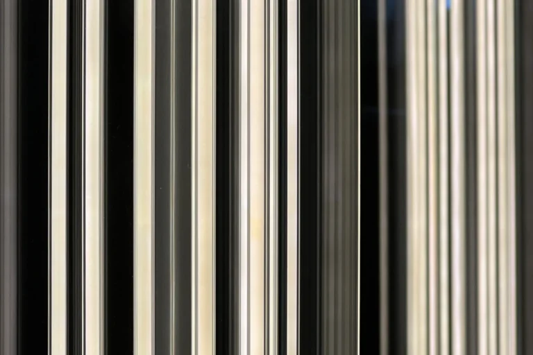 Formafantasma x Flos - SuperWire|Andrea Trimarchi e Simone Farresin – Flos