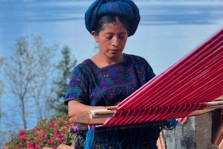 Fashionscapes-Guatemala-Lampoon