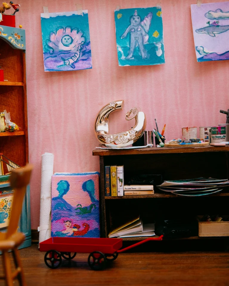 photography Alessandro Timpanaro|Chanel bag. Victoria Genzini_s house photographed by Alessandro Timparo|Chanel earring