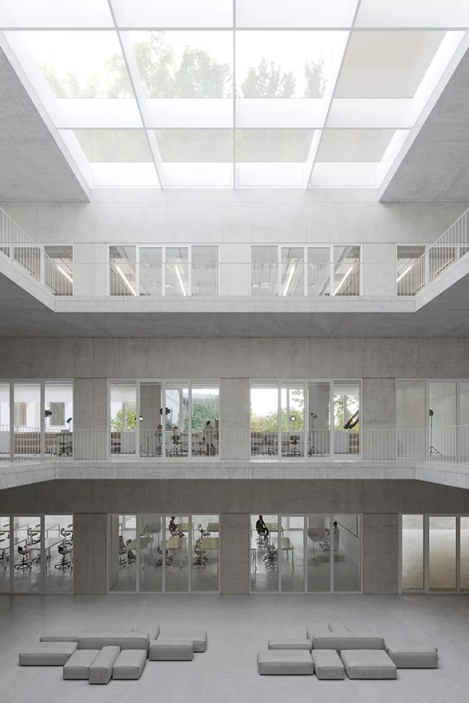 Grande MAXXI – Render LAN Architecture