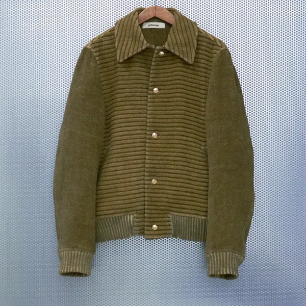 Velvet hemp bomber jacket. Hemp and cotton fabric in a mud green color, with chenille knitted details