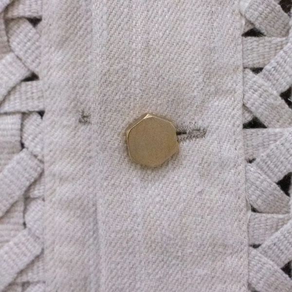 Handwoven Hemp Vest with Canvas, Detail of the brass button