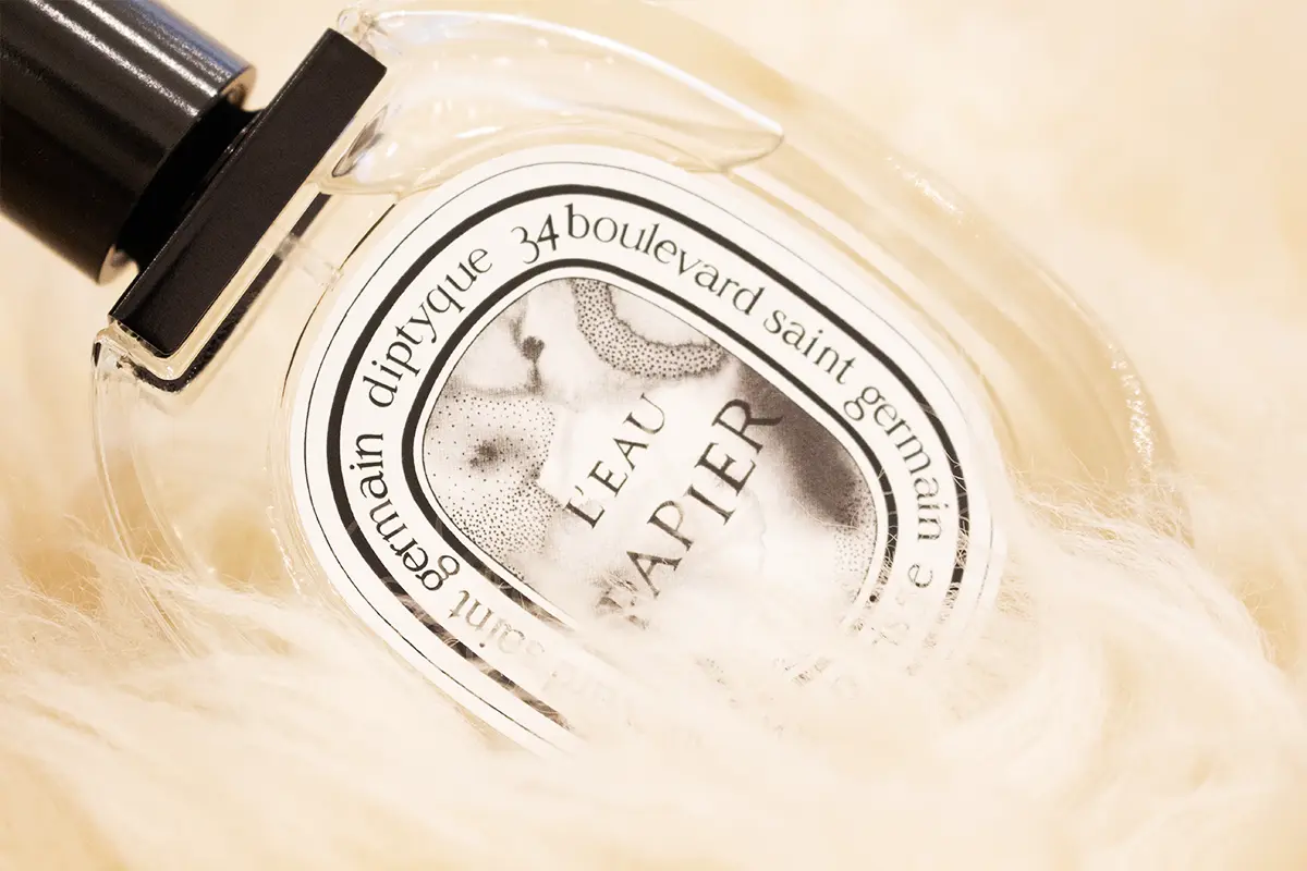 L'Eau Papier, Diptyque. Alix Waline's drawing on the label