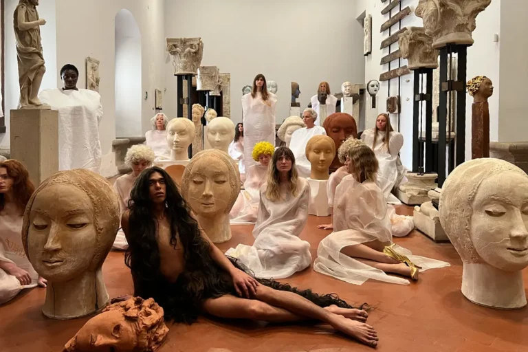 La performance di Vanessa Beecroft a Palermo VB94